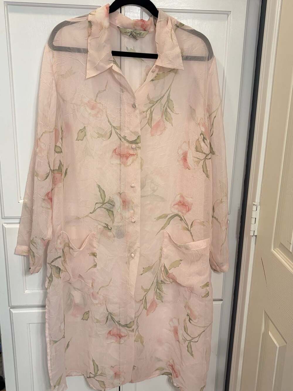 Lane Bryant Intimates Floral Button Down Robe Size 18/20 Pink Long Sleeve